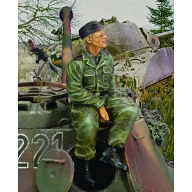 Royal Model 1:35 Waffen SS tanker sitting on turret-WWII