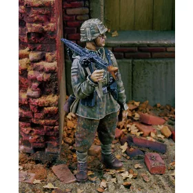   Royal Model 1:35 SS - Panzergranadier 12th SS Pz. Div. '44
