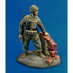 Royal Model 1:35 Italian paratrooper - WWII