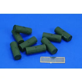 Royal Model 1:35 Fuel Tanks Russian tanks-WWII