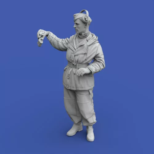 Royal Model 1:35 German tanker in winter dress with Tiger I Early cupola
