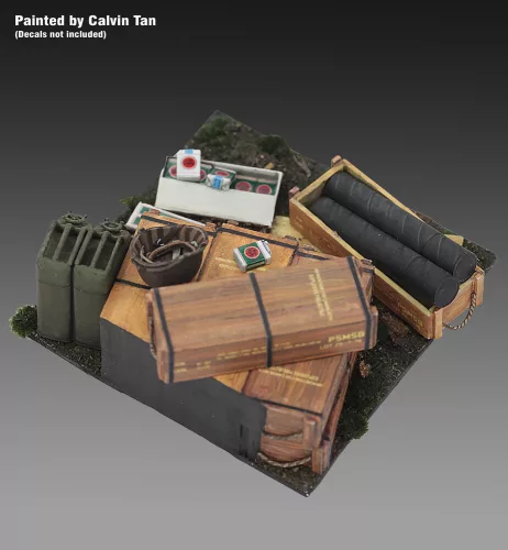 Royal Model Base with 105 mm Ammo with Cases cm4x4