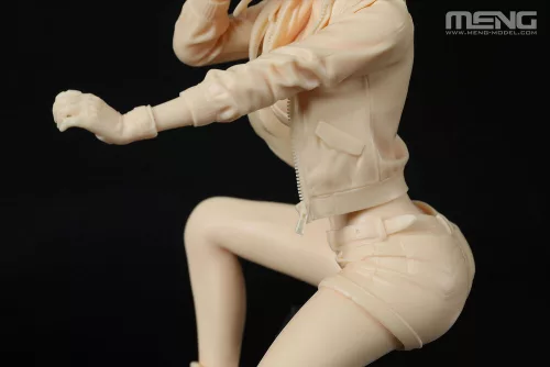 MENG-Model 1:9 Biker Girl (RESIN)