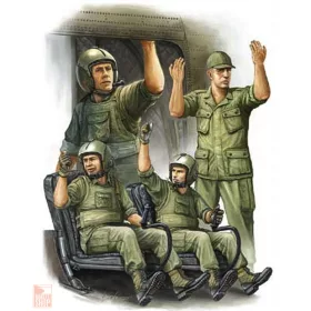 Trumpeter 1:35 US Army CH-47 Crew in Vietnam