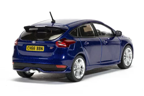 Corgi 1:43 Ford Focus Mk3 ST, Deep Impact Blue